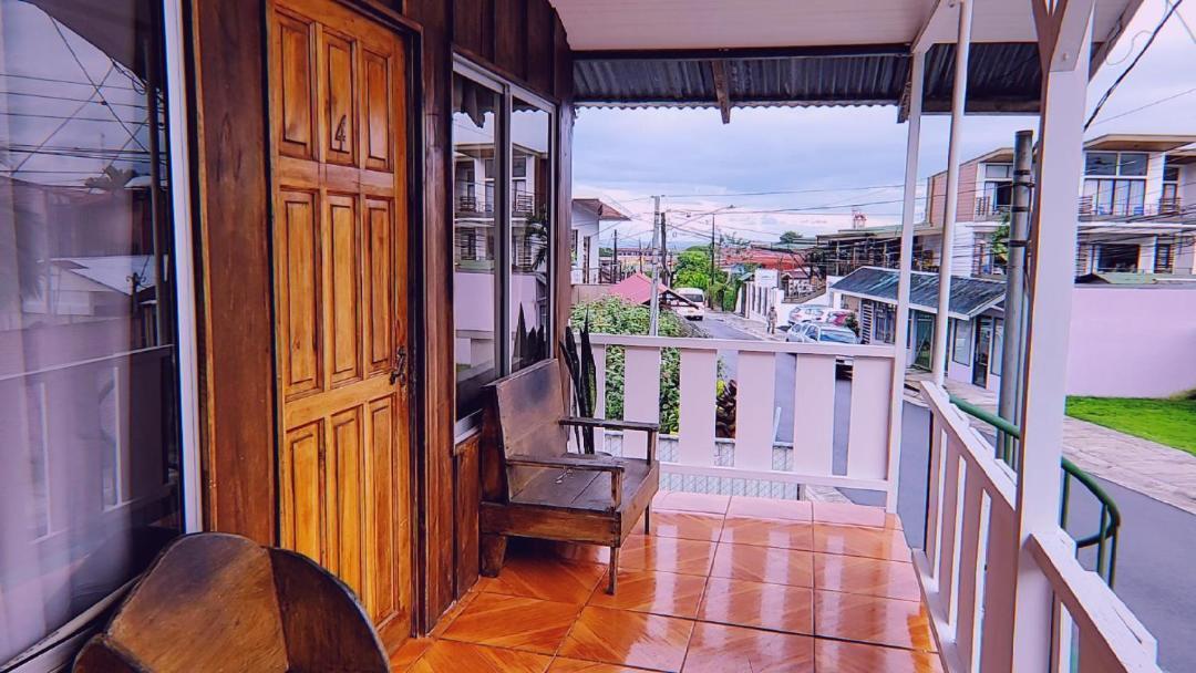 Alpha Arenal Hostel La Fortuna Eksteriør billede