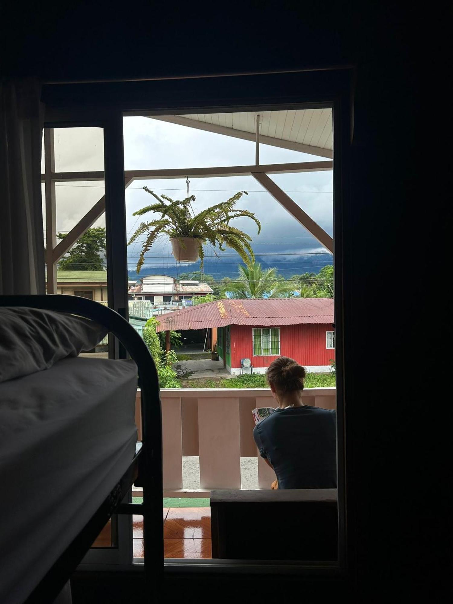 Alpha Arenal Hostel La Fortuna Eksteriør billede